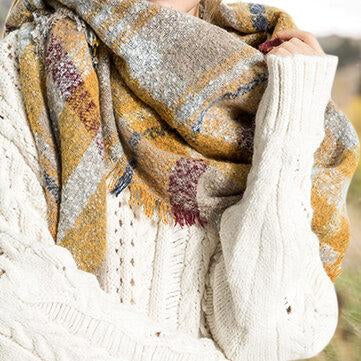 Écharpe chaude boutonnée au crochet