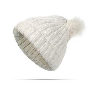 Bonnet en Tricot avec Deux Pompons à Revers