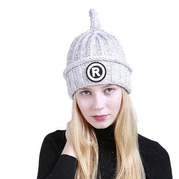 Bonnet tricoté Curling Twist Bar Lettre R