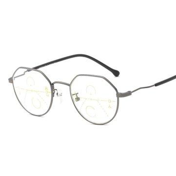 Des lunettes de lecture à double usage très proches