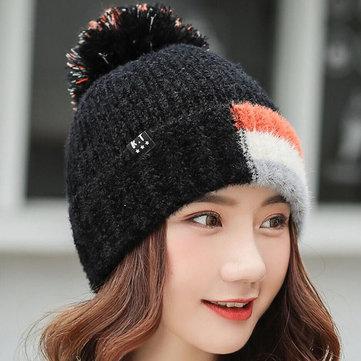 Chapeau en tricot à deux couleurs