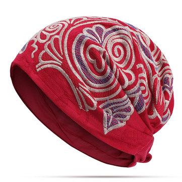 Chapeau de broderie de style ethnique