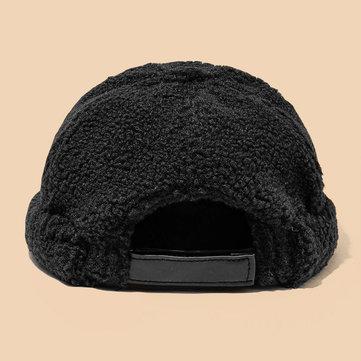 Chapeaux de crâne en peluche chapeaux multicolores chapeau sans bord
