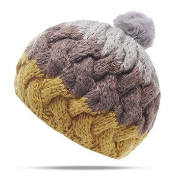 Bonnets d'hiver avec fourrure