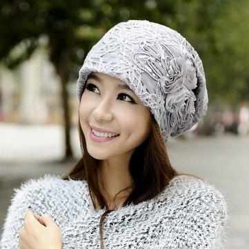 Bonnet souple à fleurs fines