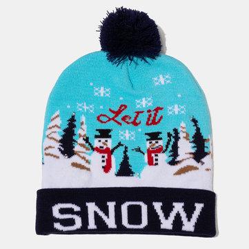 Chapeau en tricot à boules de Noël