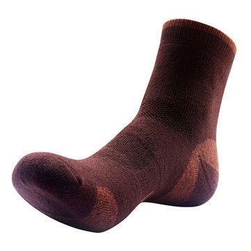 Chaussettes moyennes de tube de sports occasionnels