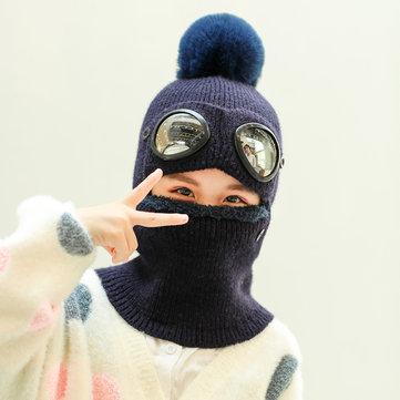 Bonnet tricoté en velours avec des lunettes de soleil
