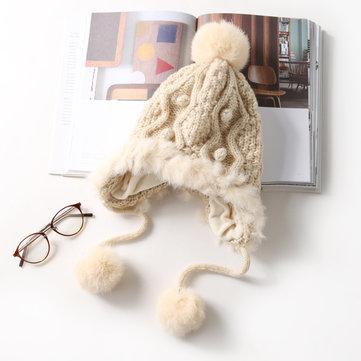 Chapeau Pom Pom & Cordon Décor