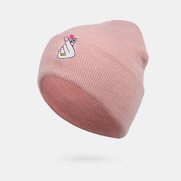 Bonnet en laine avec coeur brodé