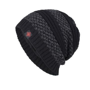 Bonnet de chandail tricoté avec bonnet de pull rouge