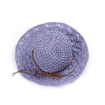 Chapeau de paille à larges bords
