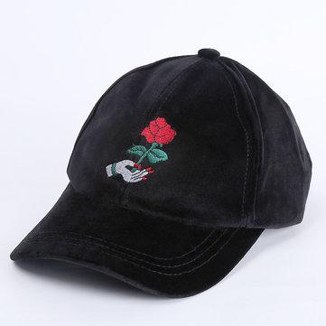 Chapeau de base-ball broderie en velours de soie rose